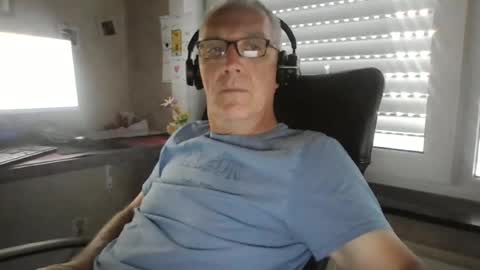 maxou569 online show from June 2026 09:37:02 AM