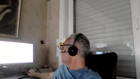 maxou569 online show from July 2026 07:17:01 AM