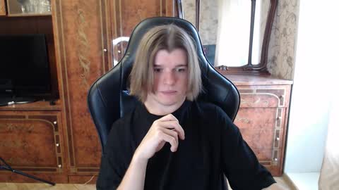 Snapshot of maxplay18 chatting on September 2025 12:32:02 PM Max online show from September 2025 12:32:02 PM