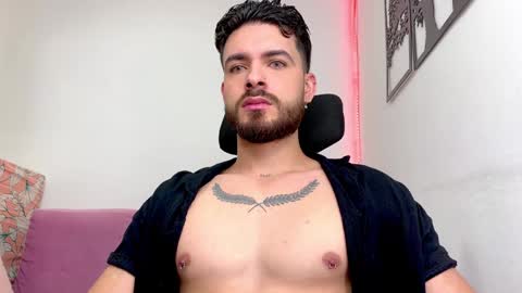 Snapshot of maxtowers chatting on January 2025 11:44:01 PM Maxi online show from January 2025 11:44:01 PM