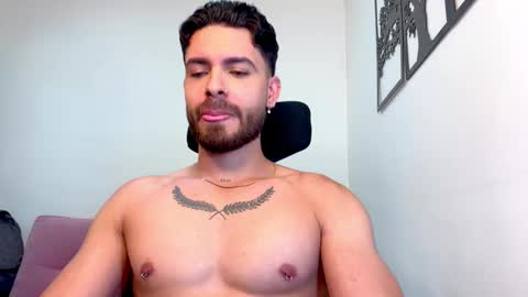 Snapshot of maxtowers chatting on February 2025 01:51:01 AM Maxi online show from February 2025 01:51:01 AM