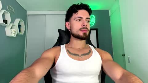 Snapshot of maxtowers chatting on October 2025 09:59:01 PM Maxi online show from October 2025 09:59:01 PM