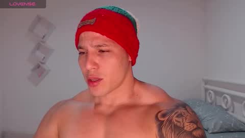 Snapshot of maxwel949813 chatting on December 2025 07:47:02 AM Max online show from December 2025 07:47:02 AM