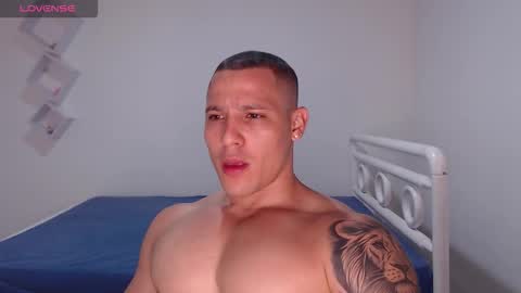 Snapshot of maxwel949813 chatting on February 2026 03:37:02 AM Max online show from February 2026 03:37:02 AM