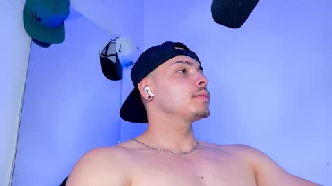 MAX online show from September 2025 09:39:02 PM