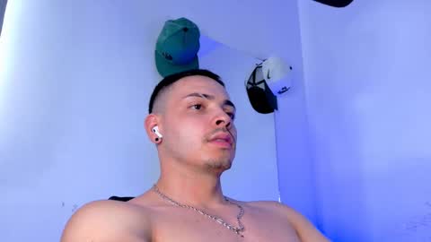 MAX online show from September 2025 09:40:02 PM