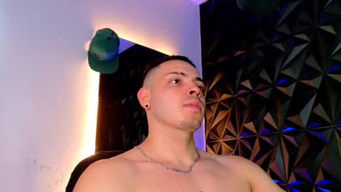 MAX online show from October 2025 10:26:02 PM