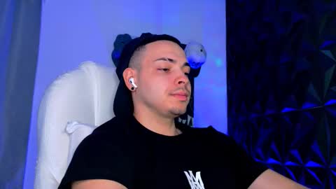 MAX online show from February 2026 10:58:02 PM