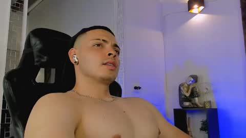 MAX online show from May 2026 09:10:02 PM