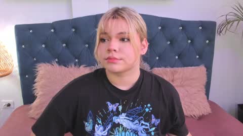 Snapshot of maxxxine_ chatting on January 2025 01:27:01 PM Maxine Minx online show from January 2025 01:27:01 PM