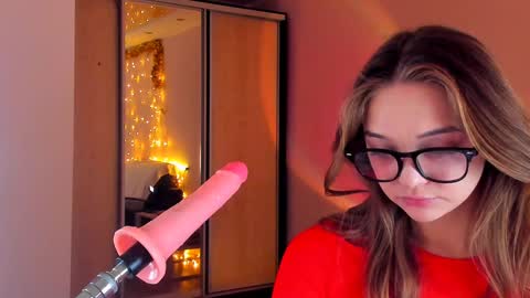 May Flower online show from January 2025 01:11:01 PM