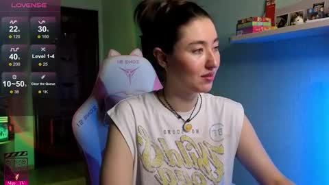 may_may_moon online show from June 2026 03:56:01 PM
