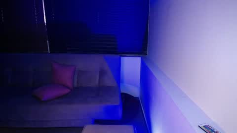 Snapshot of maya407111 chatting on May 2026 10:32:02 AM maya407111 online show from May 2026 10:32:02 AM