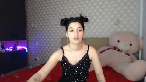 Snapshot of maya_and_guests chatting on January 2025 11:53:01 AM Maya online show from January 2025 11:53:01 AM