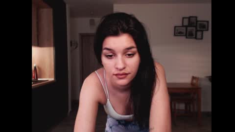 Snapshot of maya_and_guests chatting on February 2025 02:16:01 PM Maya online show from February 2025 02:16:01 PM