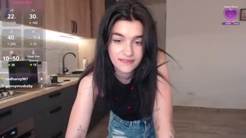 Snapshot of maya_and_guests chatting on March 2025 02:56:02 PM Maya online show from March 2025 02:56:02 PM