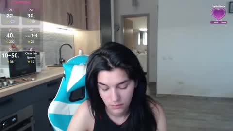 Snapshot of maya_and_guests chatting on March 2025 11:03:01 AM Maya online show from March 2025 11:03:01 AM