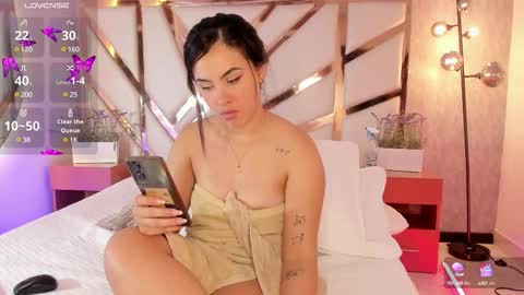 Snapshot of maya_blue_ chatting on February 2025 09:36:02 AM Maya online show from February 2025 09:36:02 AM