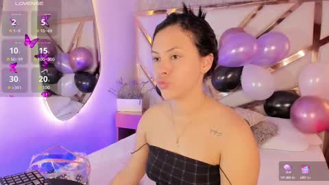 Snapshot of maya_blue_ chatting on February 2025 03:51:01 AM Maya online show from February 2025 03:51:01 AM