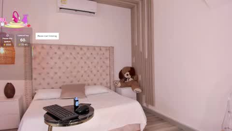 Snapshot of maya_blue_ chatting on October 2025 03:53:01 AM Maya online show from October 2025 03:53:01 AM