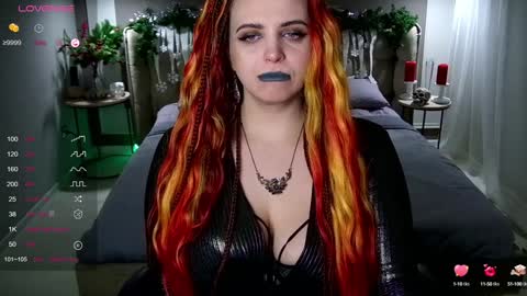 Maya Mils online show from December 2024 07:17:01 AM