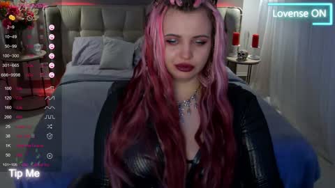 Maya Mils online show from March 2025 07:58:02 AM