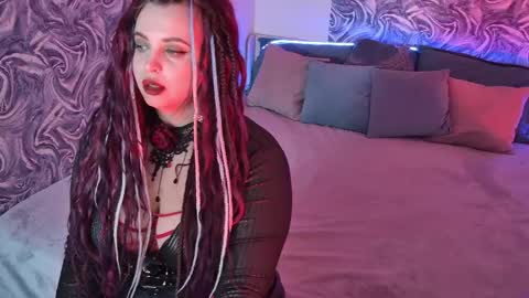 Maya Mils online show from May 2026 04:07:02 AM