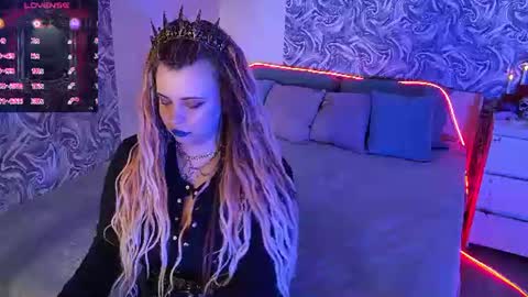 Maya Mils online show from July 2026 01:01:01 AM