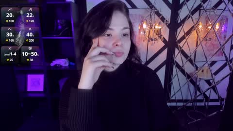 Woman online show from January 2025 01:31:01 PM