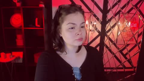 Woman online show from January 2025 06:01:02 AM