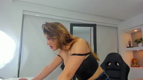 Maya online show from September 2025 05:00:02 AM