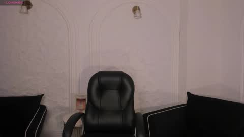 Maya online show from December 2025 03:12:02 AM