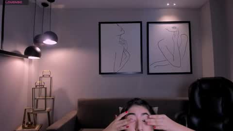 Maya online show from December 2025 04:07:02 AM