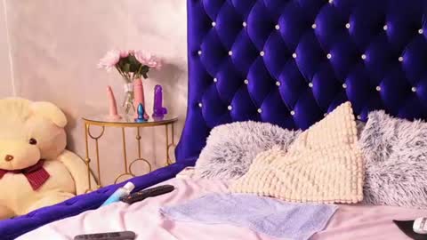 MayaPhoebe online show from July 2026 10:39:01 AM