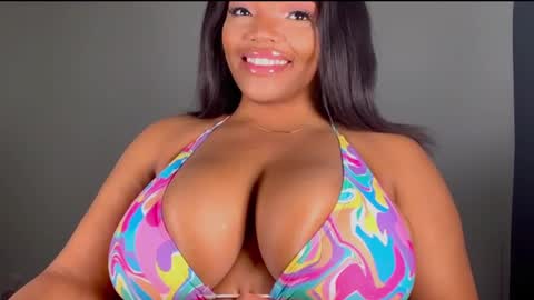 MayBabi online show from January 2025 11:17:01 AM