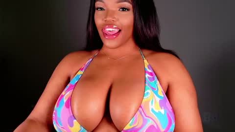 MayBabi online show from February 2025 10:43:02 PM