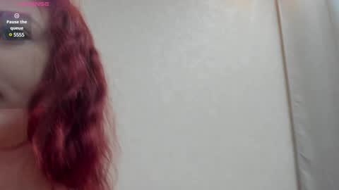 Snapshot of maybe_mia chatting on February 2025 01:23:01 AM Mia GMT2 Mon 3-9 AM Tue 3-9 AM Wed 3-9 AMThur 10 AM - 4 PM Fri 3-9 AM Sat 3-9 AM Sun 3-9 AM. online show from February 2025 01:23:01 AM