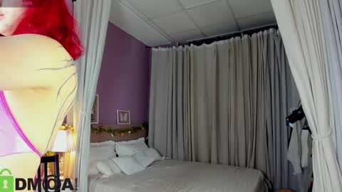 Snapshot of maybe_mia chatting on February 2026 01:09:02 AM Mia GMT2 Mon 3-9 AM Tue 3-9 AM Wed 3-9 AMThur 10 AM - 4 PM Fri 3-9 AM Sat 3-9 AM Sun 3-9 AM. online show from February 2026 01:09:02 AM