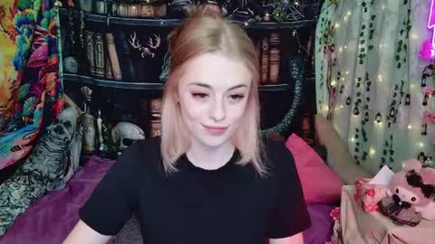 maybe_yours333 online show from July 2026 11:38:01 AM