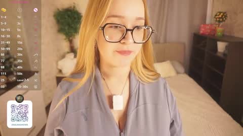 Milina online show from May 2026 03:50:01 PM