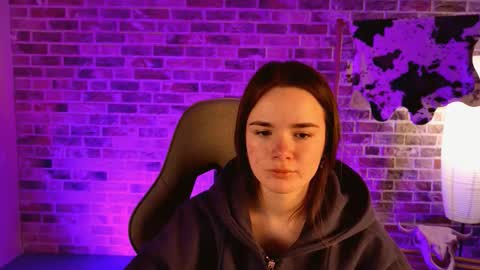 maybloom_ online show from February 2026 06:21:02 AM