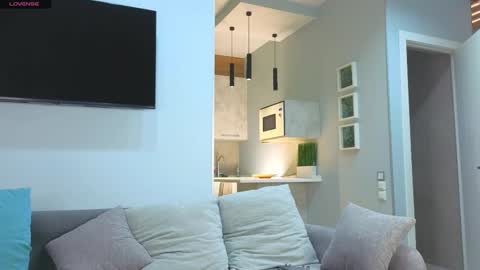 My name Casey  online show from November 2025 04:40:02 AM