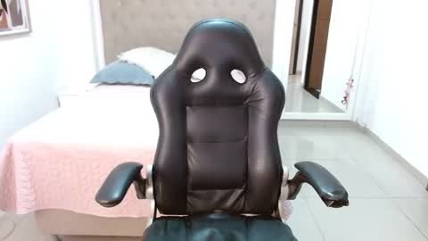 MAYA online show from January 2026 07:15:02 PM