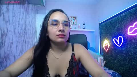 Maylin  online show from May 2026 07:09:02 PM