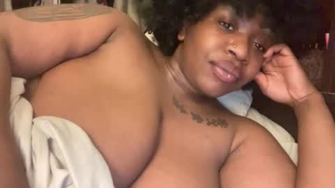 Snapshot of mayluvsu chatting on March 2026 09:26:01 AM mayluvsu online show from March 2026 09:26:01 AM