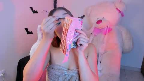 may online show from October 2025 06:37:01 PM