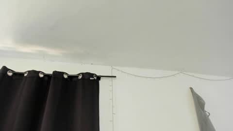 mazikeen_18 online show from March 2025 03:35:01 PM