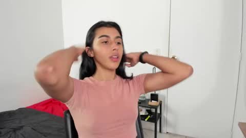 mazikeen_18 online show from May 2026 01:29:01 PM