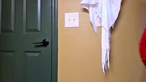 Snapshot of mclovinmackay chatting on November 2025 02:54:01 AM mclovinmackay online show from November 2025 02:54:01 AM