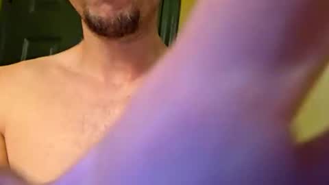 Snapshot of mclovinmackay chatting on February 2026 10:40:01 AM mclovinmackay online show from February 2026 10:40:01 AM